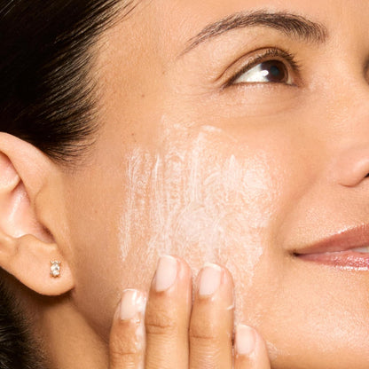 Honest Beauty Gentle Gel Face Cleanser
